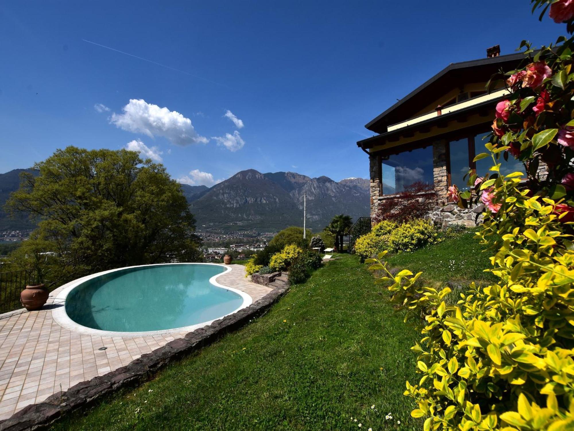 Villa In Pisogne With Pool Garden And Lake View Εξωτερικό φωτογραφία