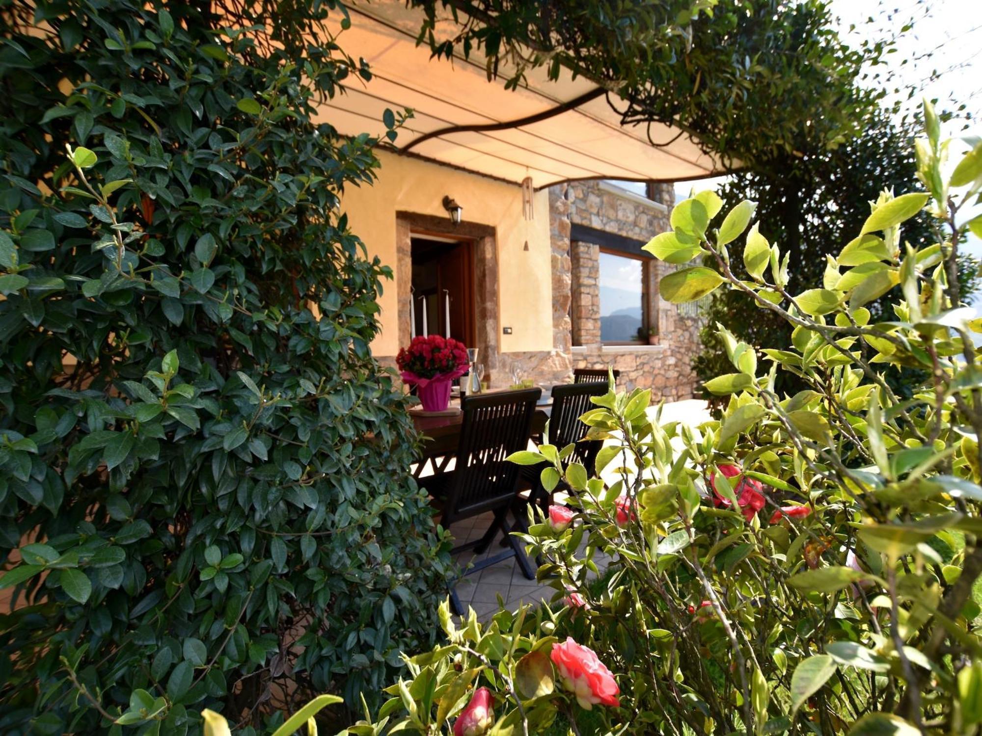 Villa In Pisogne With Pool Garden And Lake View Εξωτερικό φωτογραφία