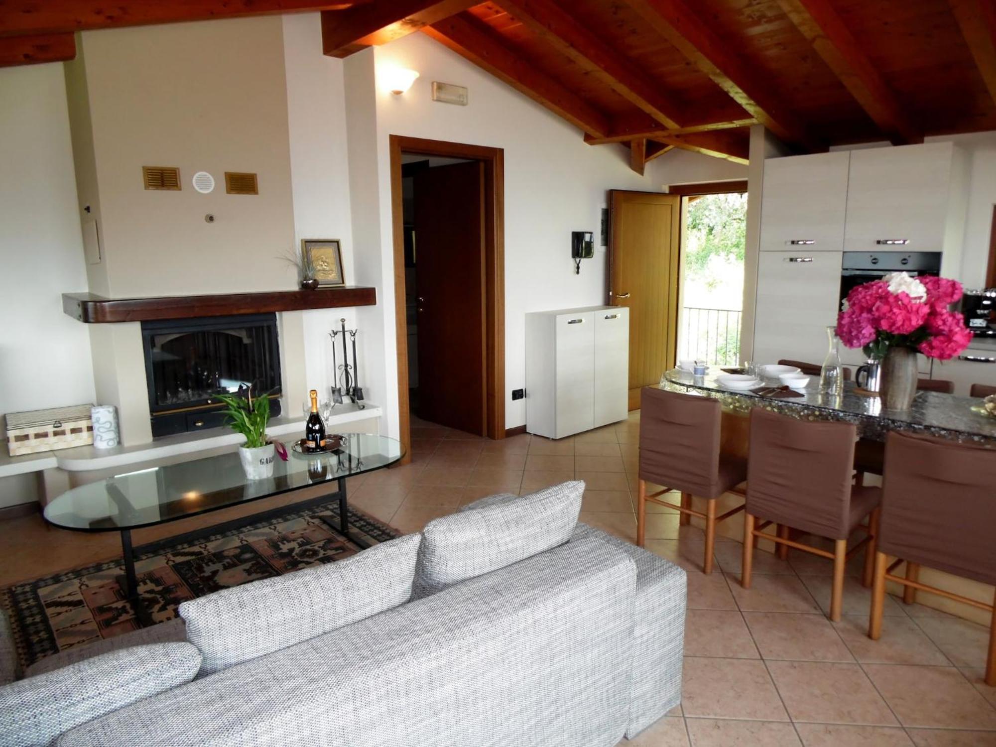 Villa In Pisogne With Pool Garden And Lake View Εξωτερικό φωτογραφία