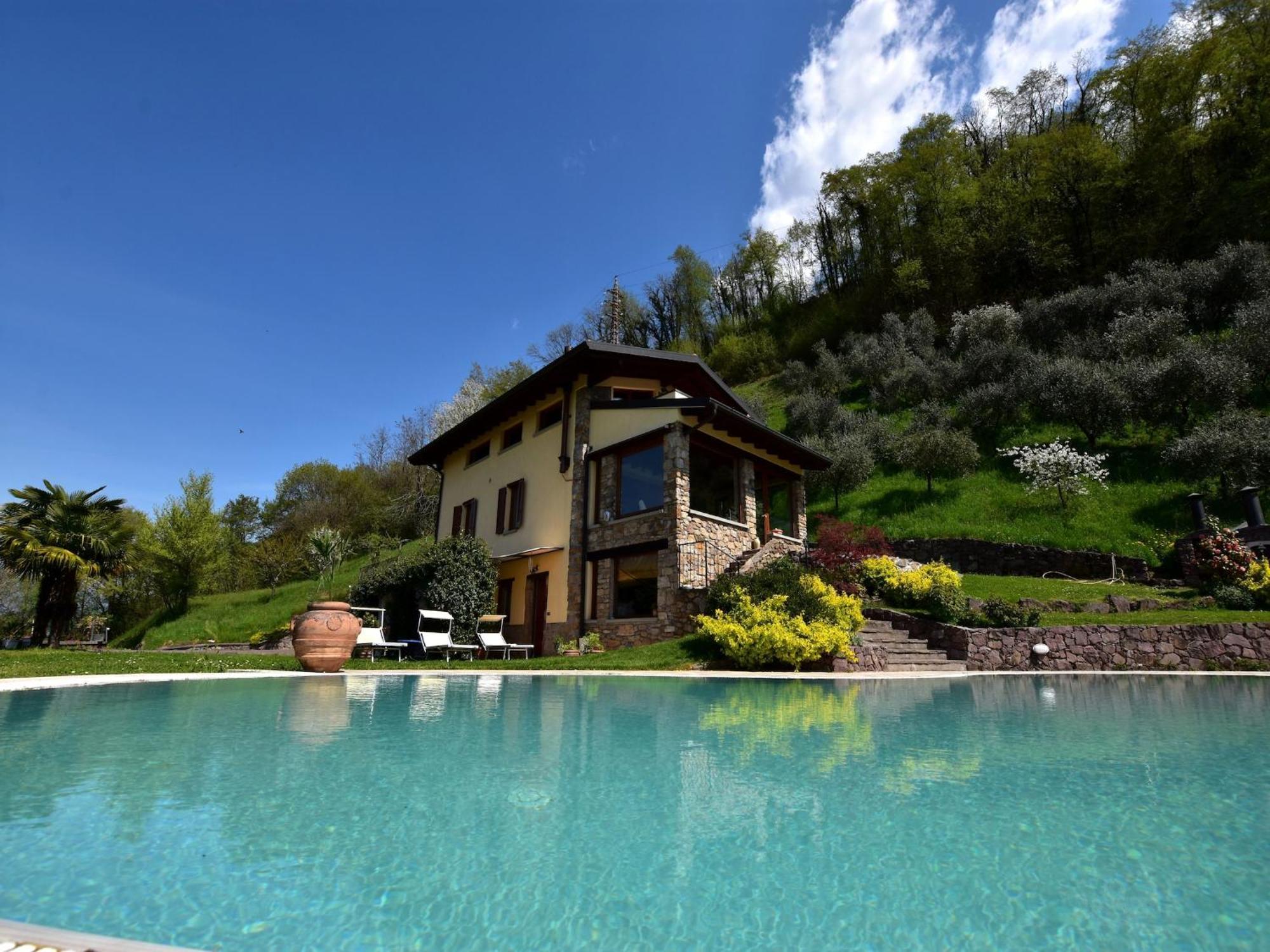 Villa In Pisogne With Pool Garden And Lake View Εξωτερικό φωτογραφία